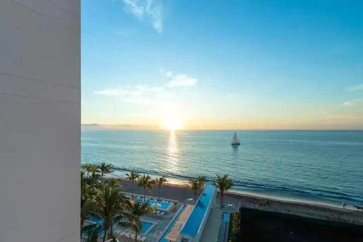 2 Bedroom Ocean View Penthouse At Harbor 171 With Lux Amenities Puerto Vallarta Holiday home