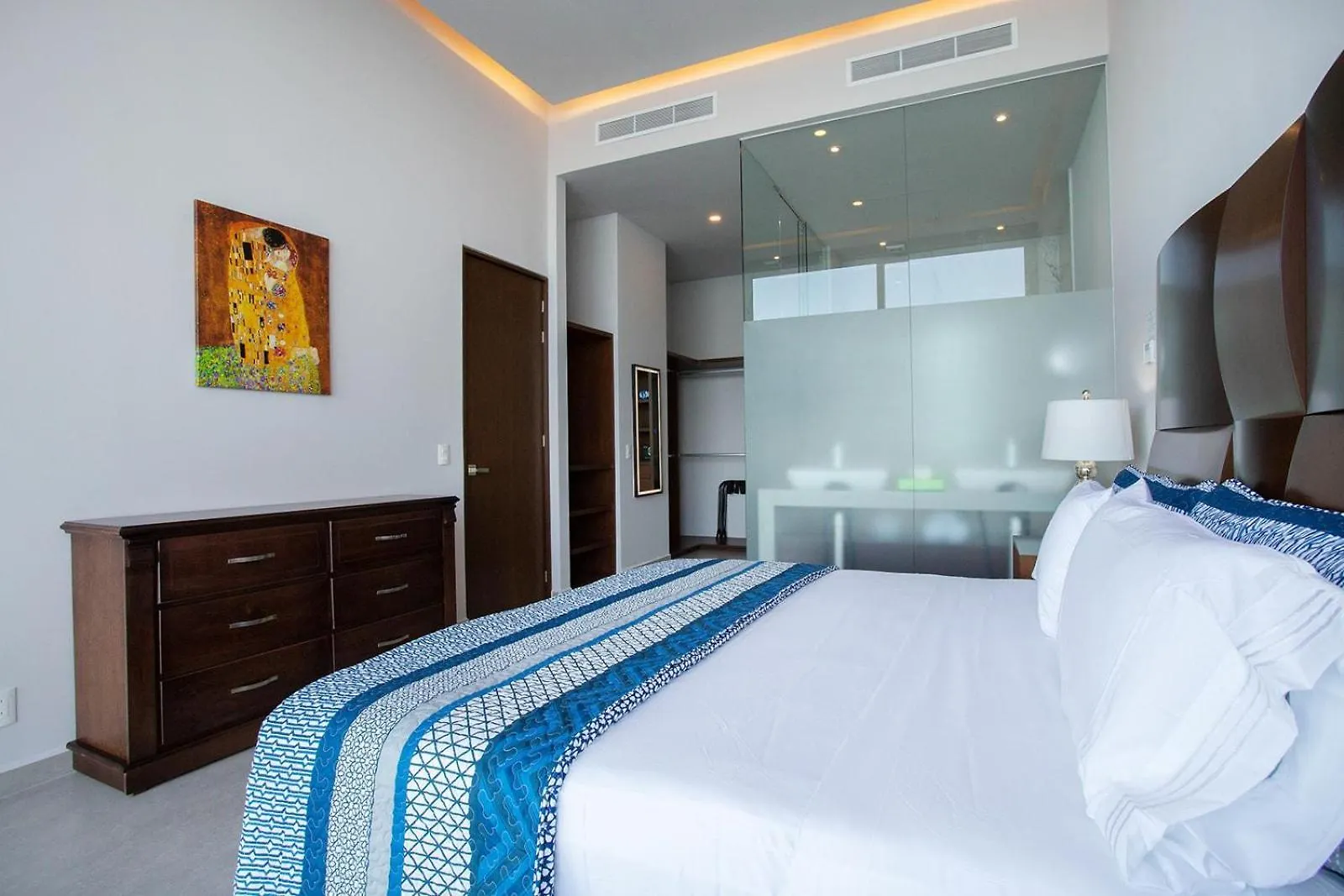 2 Bedroom Ocean View Penthouse At Harbor 171 With Lux Amenities Puerto Vallarta 0*,  Mexico