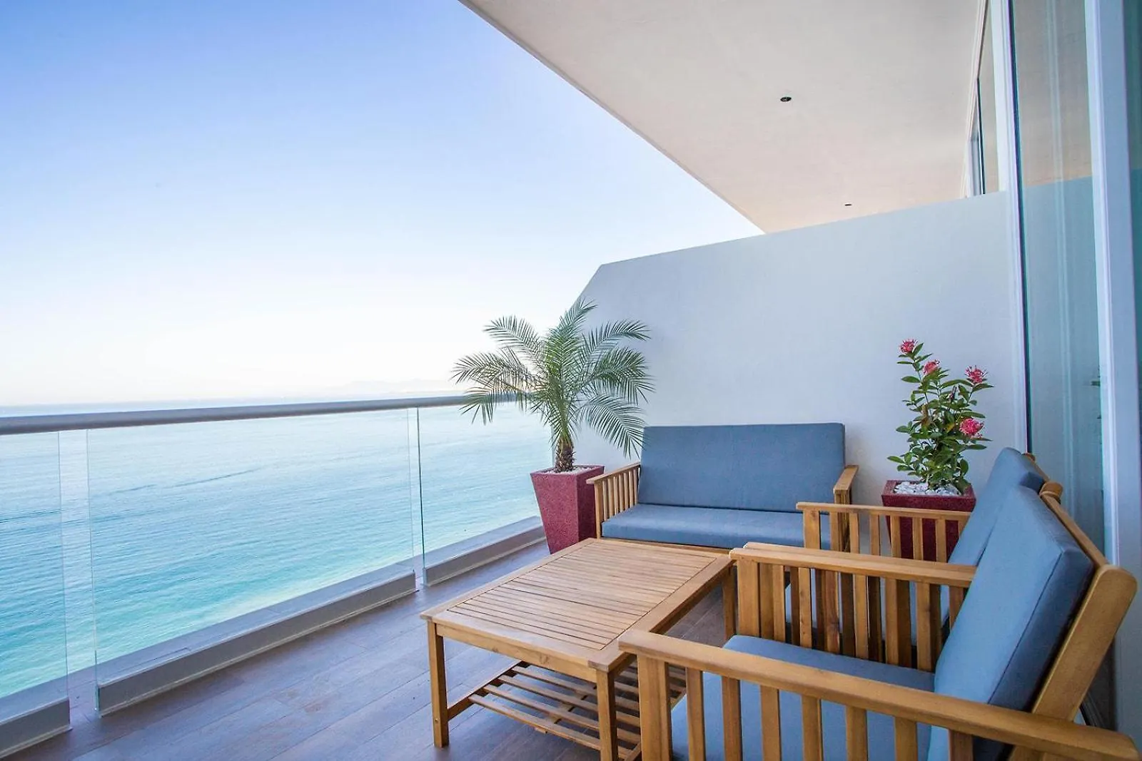 2 Bedroom Ocean View Penthouse At Harbor 171 With Lux Amenities Puerto Vallarta Holiday home