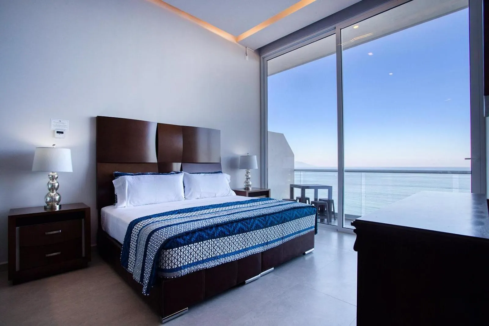 Ferienhaus 2 Bedroom Ocean View Penthouse At Harbor 171 With Lux Amenities Puerto Vallarta